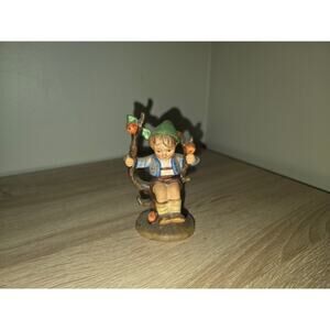 HUMMEL GOEBEL Figurine #142 3/0 TMK-2 "Apple‎ Tree Boy" GERMANY 1950s Vintage
